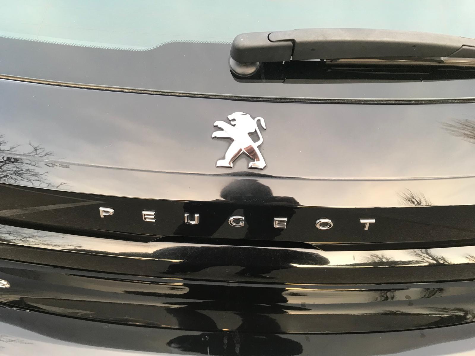 Peugeot 208 foto 27