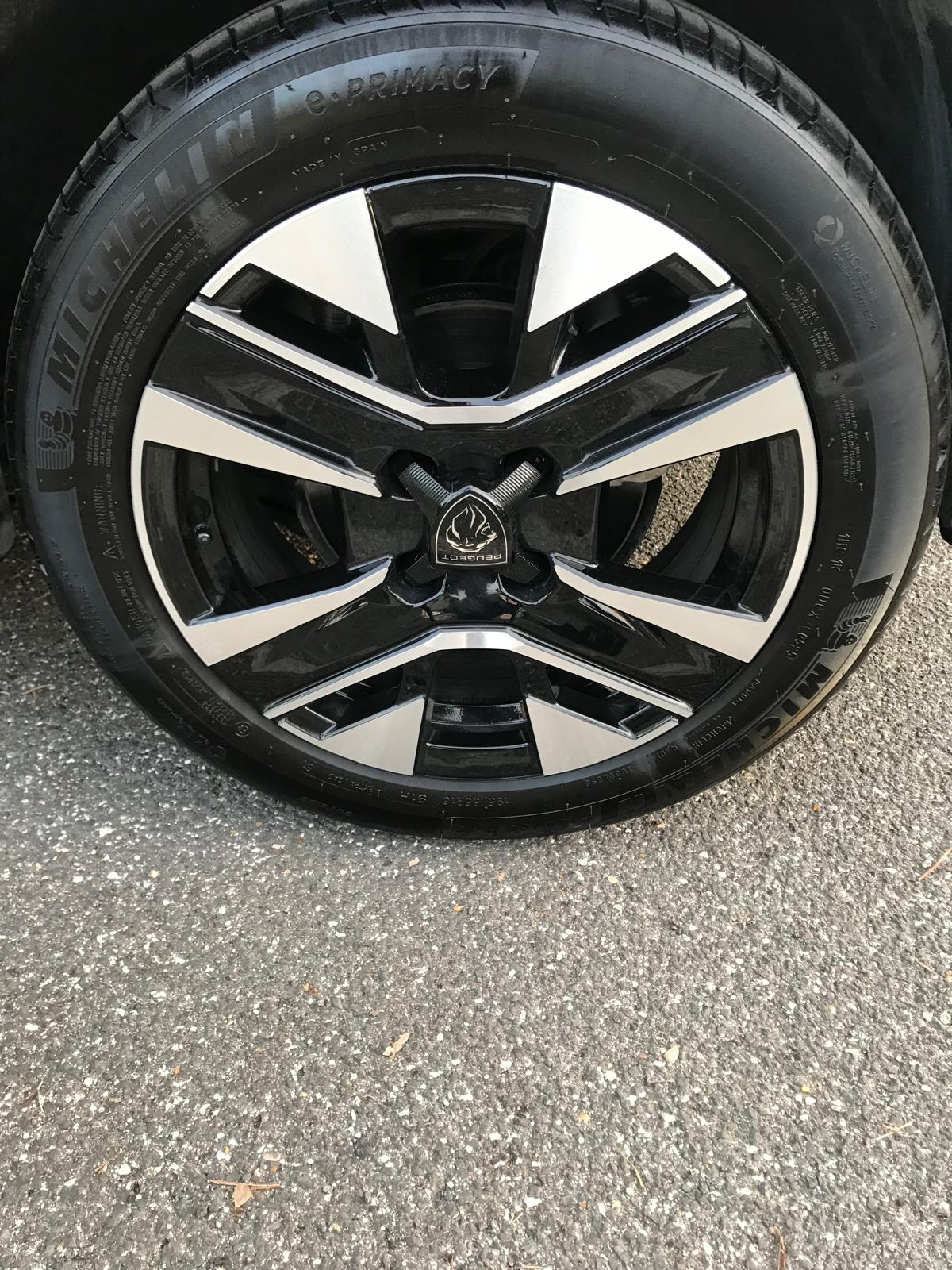 Peugeot 208 foto 20