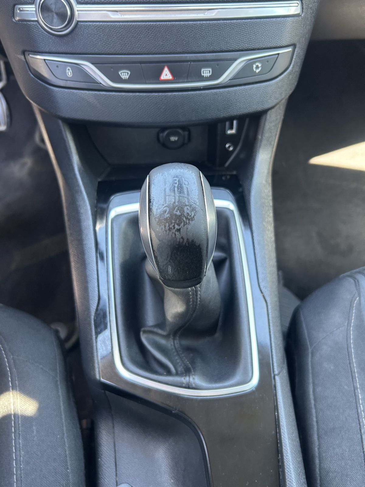 Peugeot 308 foto 16